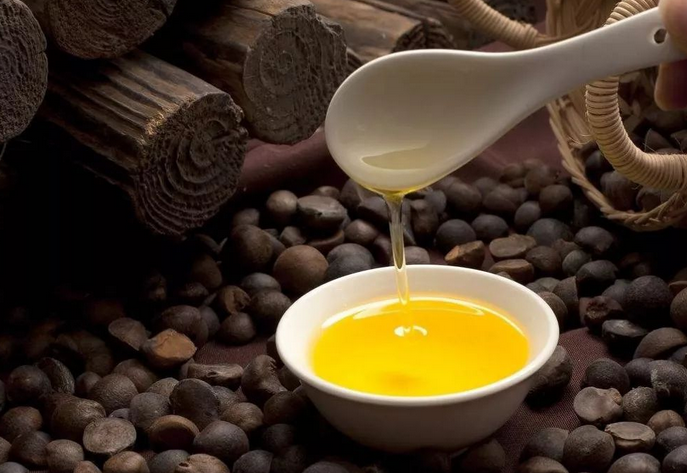 企鵝牌茶籽油雙螺桿榨油機，用心制造獲得客戶認可(圖1)
