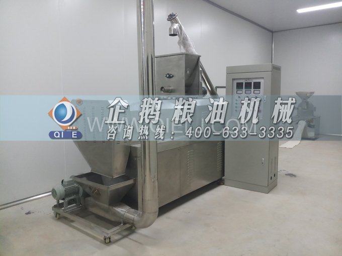企鵝牌核桃油榨油設(shè)備，生產(chǎn)綠色健康油受大眾喜愛(ài)(圖3)