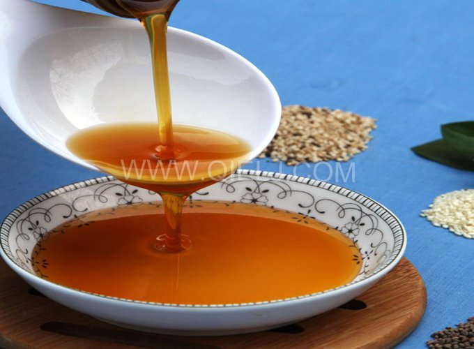 芝麻油提取加工，企鵝糧油機(jī)械生產(chǎn)色香味俱佳的油脂(圖1)